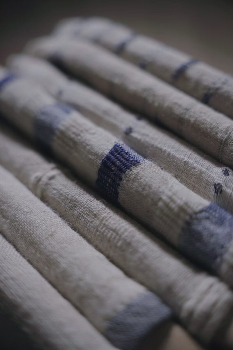 有機棉手織布 雙口袋斗篷 | 藍紋 | 草木染線條緯浮織 | Poncho