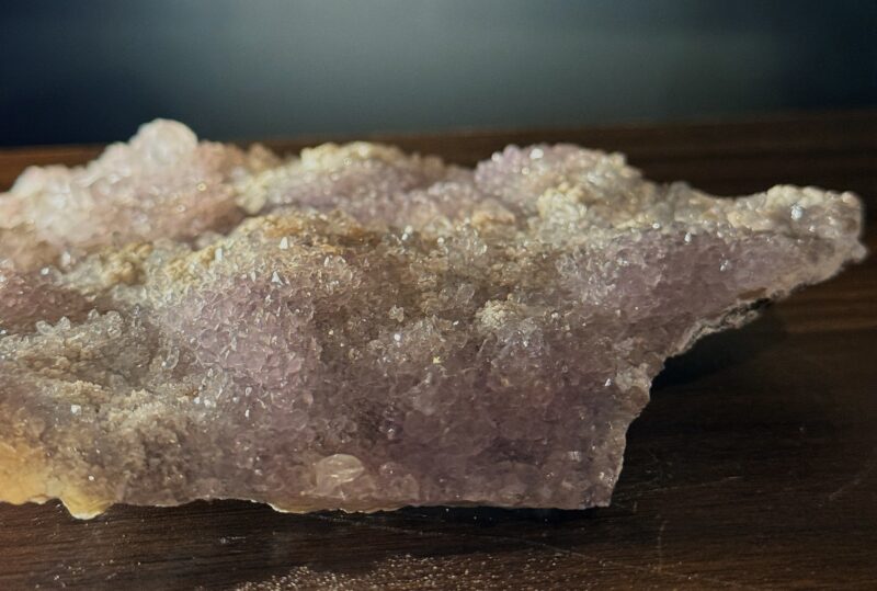 微光之山 虹光山海大晶簇 Druzy Quartz Botryoidal Lavender Chalcedony Landscape | 原礦