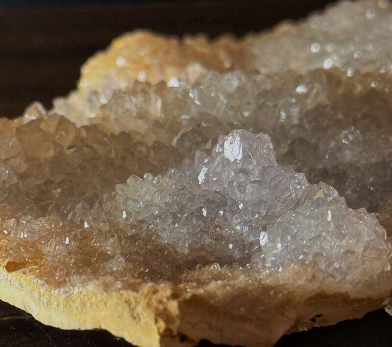 極光淨海 冰糖霜藍砂糖晶簇 Druzy Apophyllite on Blue Chalcedony Landscape | 原礦