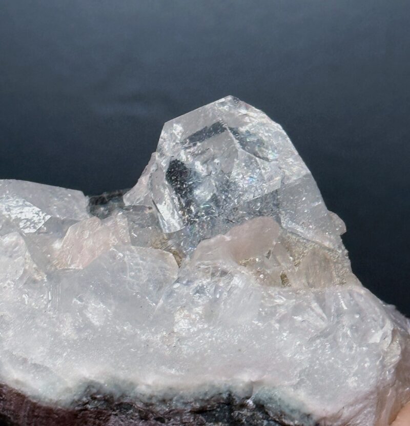 晨曦共生 彩虹粉沸石魚眼 Apophyllite with Pink Stilbite | 原礦